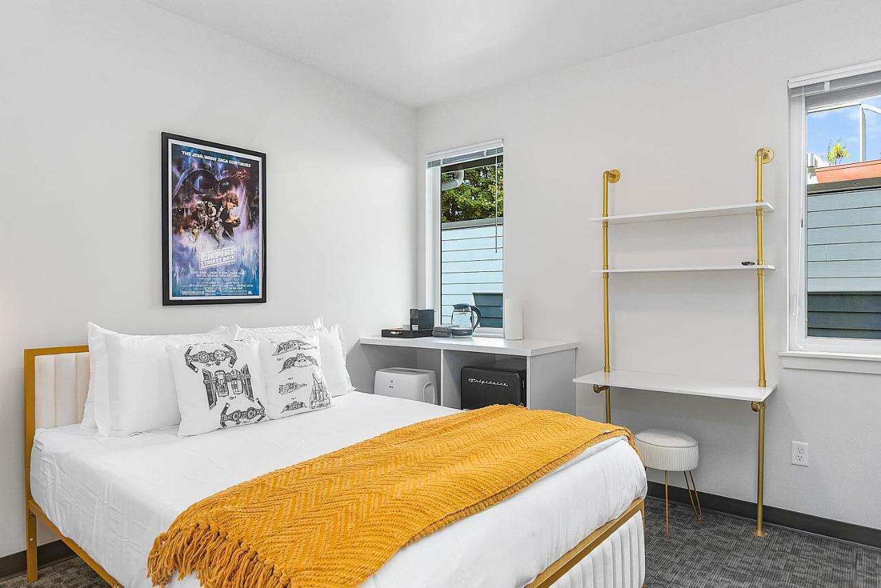 Leia'S Rebel Princess Suite Seattle Exterior photo